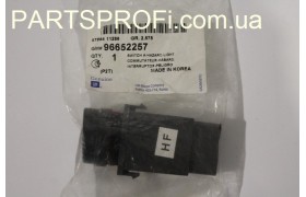 Кнопка включения аварийного сигнала Авео 3 (T250)