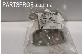 Петля двери Пер. Прав. Авео GM