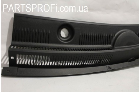 Дефлектор под лобов. Стекло Авео T250 (сабля) лев.