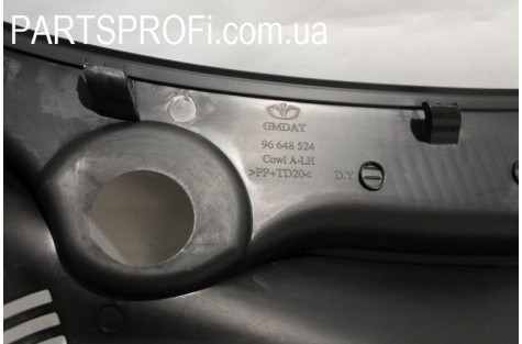 Дефлектор под лобов. Стекло Авео T250 (сабля) лев.