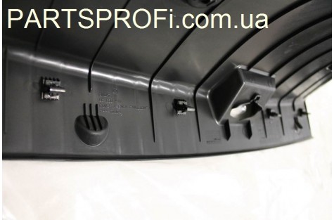 Облицовка багажника центр Авео 3 (T250)