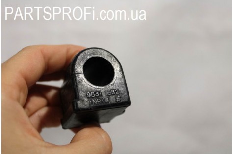 Втулка стабилизатора Нубира передняя GM